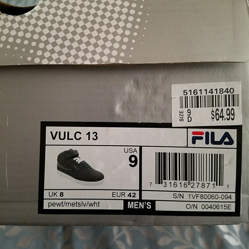Brand new sneakers. Hot new item - Picture 6 of 6
